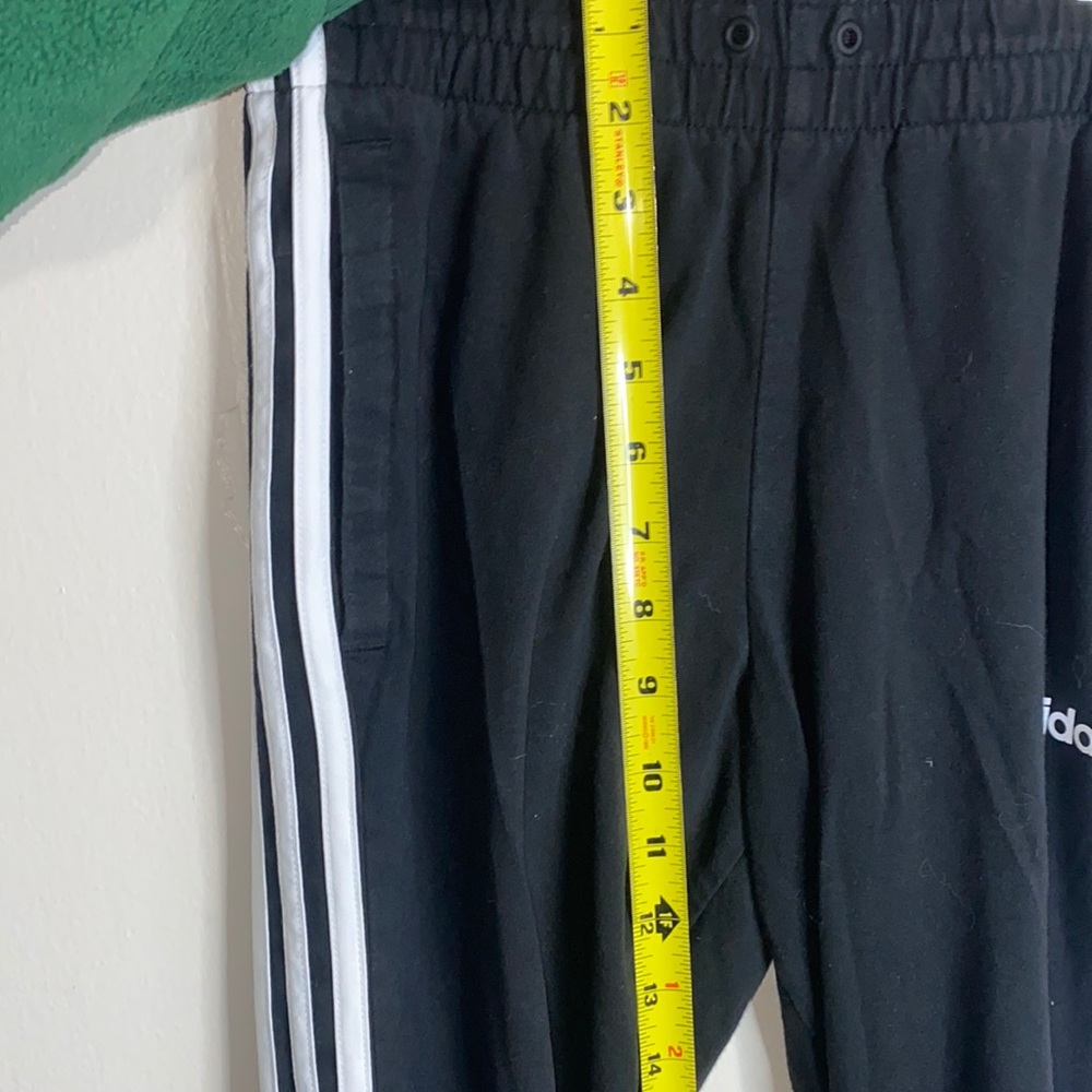 🪿Black Adidas leggings with 3 white stripes down the leg! - Picture 4 of 8